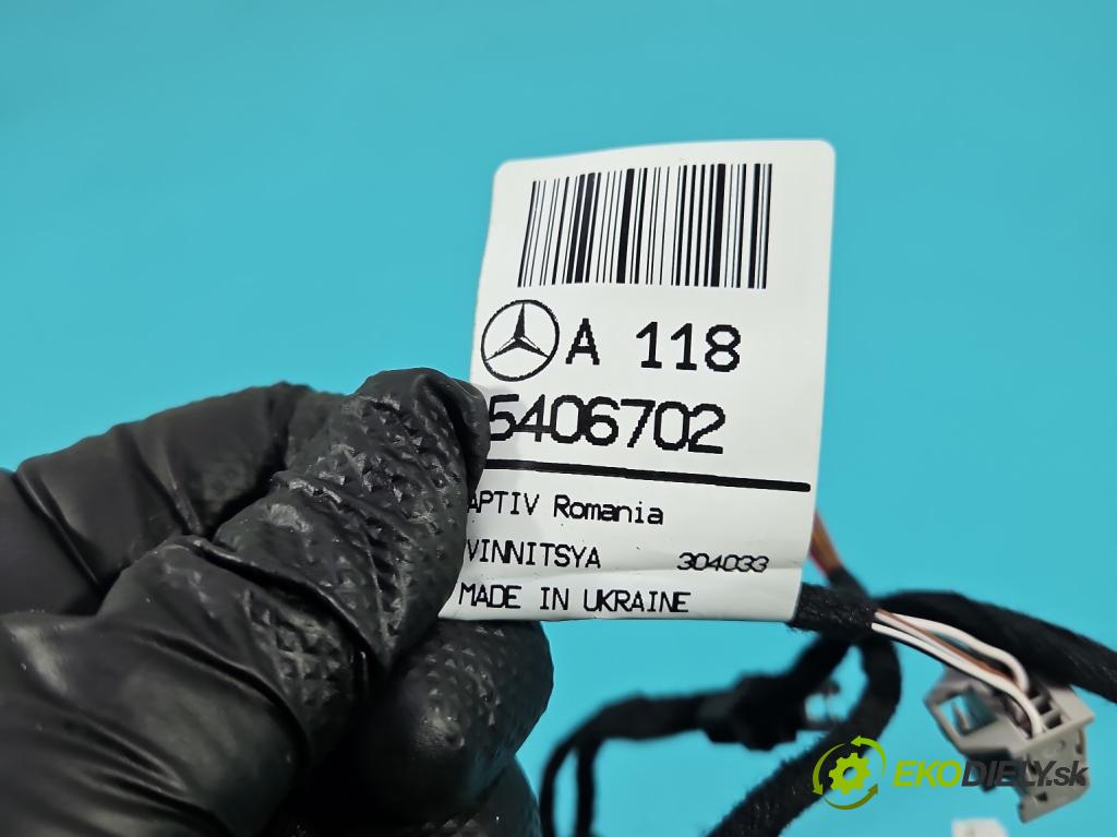 Mercedes CLA C118/X118 2019-2025 1.3b: 163 hp automatic 120 kW 1300 cm3 4- Balíček: dveře přední pravých A1185406702