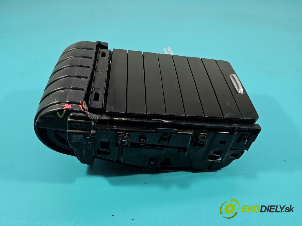 Mercedes CLA C118/X118 2019-2025 1.3b: 163 HP automatic 120 kW 1300 cm3 4- Rukojeť: na nápoje: A1679054700 (Držiak (úchyt) na nápoje)