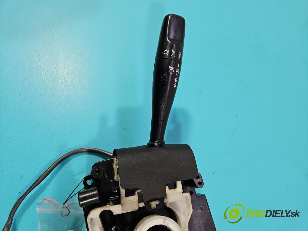 Suzuki JIMNY III 1998-2018 1.3 16V VVT 80 HP manual 59 kW 1298 cm3 3- prepínač komplex:  (Prepínacie páčky pod volantom)