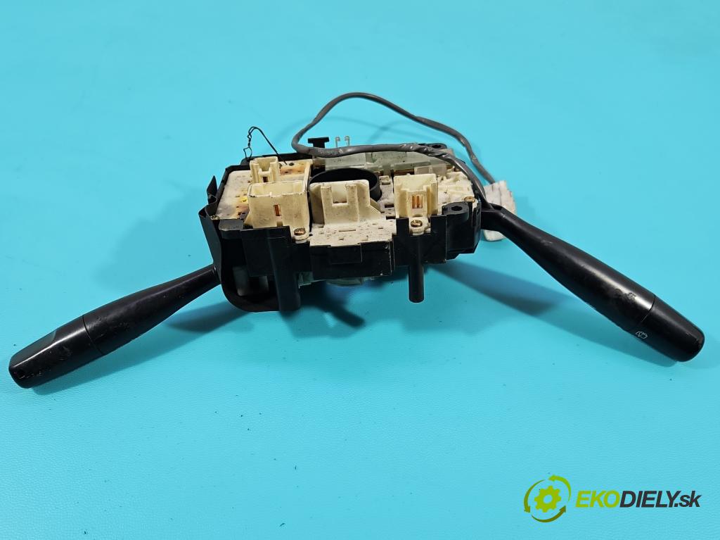 Suzuki JIMNY III 1998-2018 1.3 16V VVT 80 HP manual 59 kW 1298 cm3 3- prepínač komplex:  (Prepínacie páčky pod volantom)