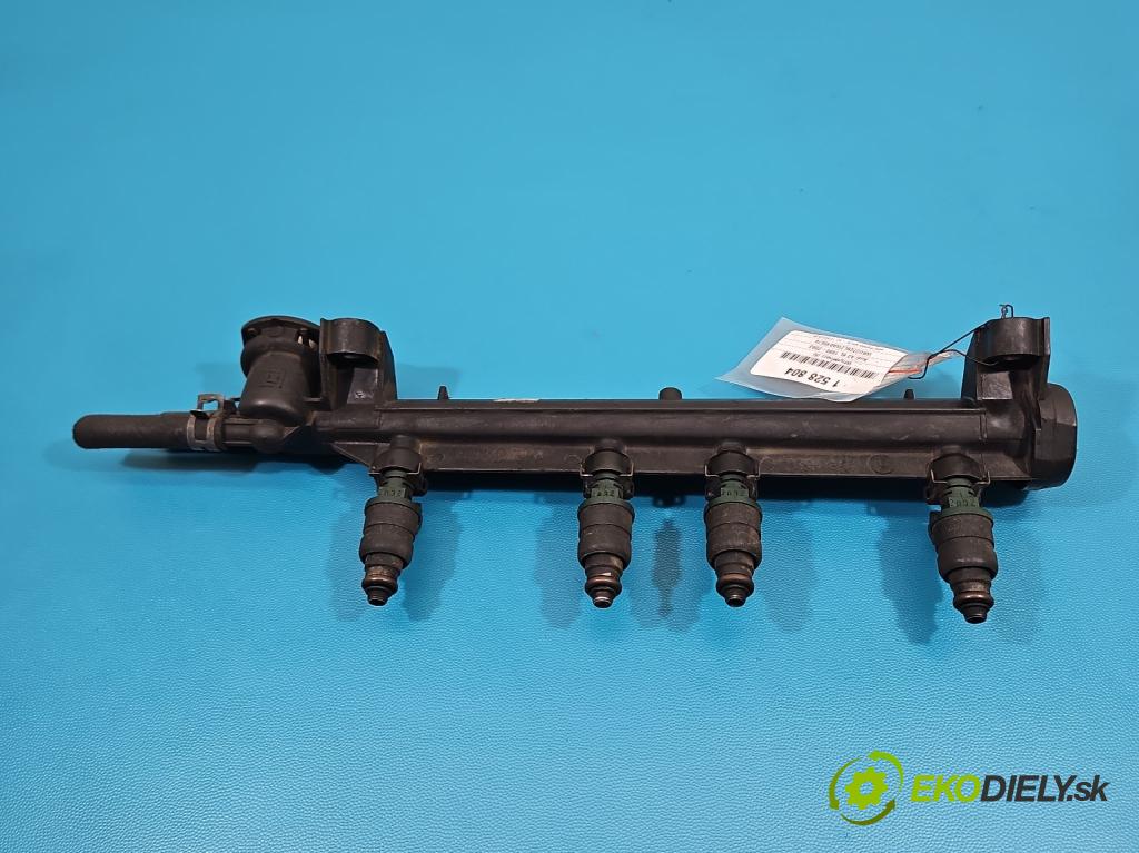 Audi A3 8L 1996-2003 1.6 sr 101 HP manual 74 kW 1595 cm3 3- vstrek 06A133317A (Vstrekovač paliva)