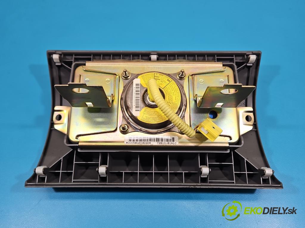 Suzuki JIMNY III 1998-2018 1.3 16V VVT 80 HP manual 59 kW 1298 cm3 3- airbag vzduch: spolujezdce: 73910-81A10 (Airbag)