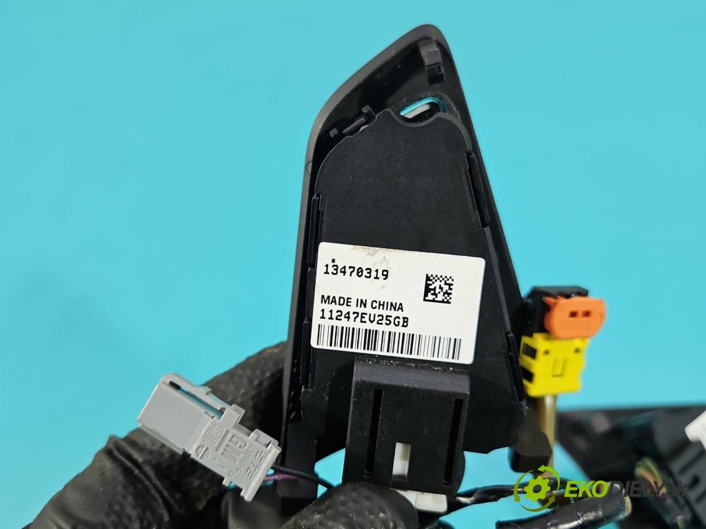 Opel Astra V  2015-2022 1.4 T 125 HP manual 92 kW 1399 cm3 5- prepínač multifunkční: řízení: 13470315 (Prepínacie páčky pod volantom)