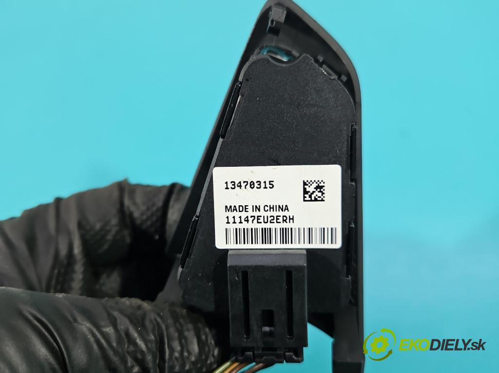 Opel Astra V  2015-2022 1.4 T 125 HP manual 92 kW 1399 cm3 5- prepínač multifunkční: řízení: 13470315 (Prepínacie páčky pod volantom)