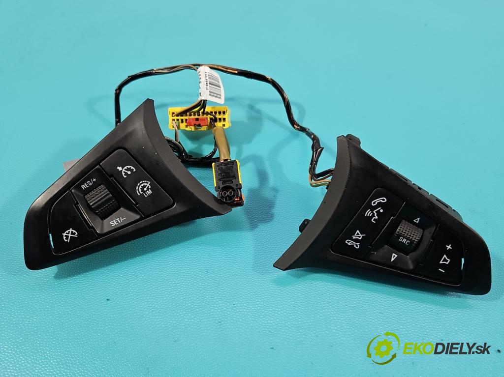 Opel Astra V  2015-2022 1.4 T 125 HP manual 92 kW 1399 cm3 5- prepínač multifunkční: řízení: 13470315 (Prepínacie páčky pod volantom)