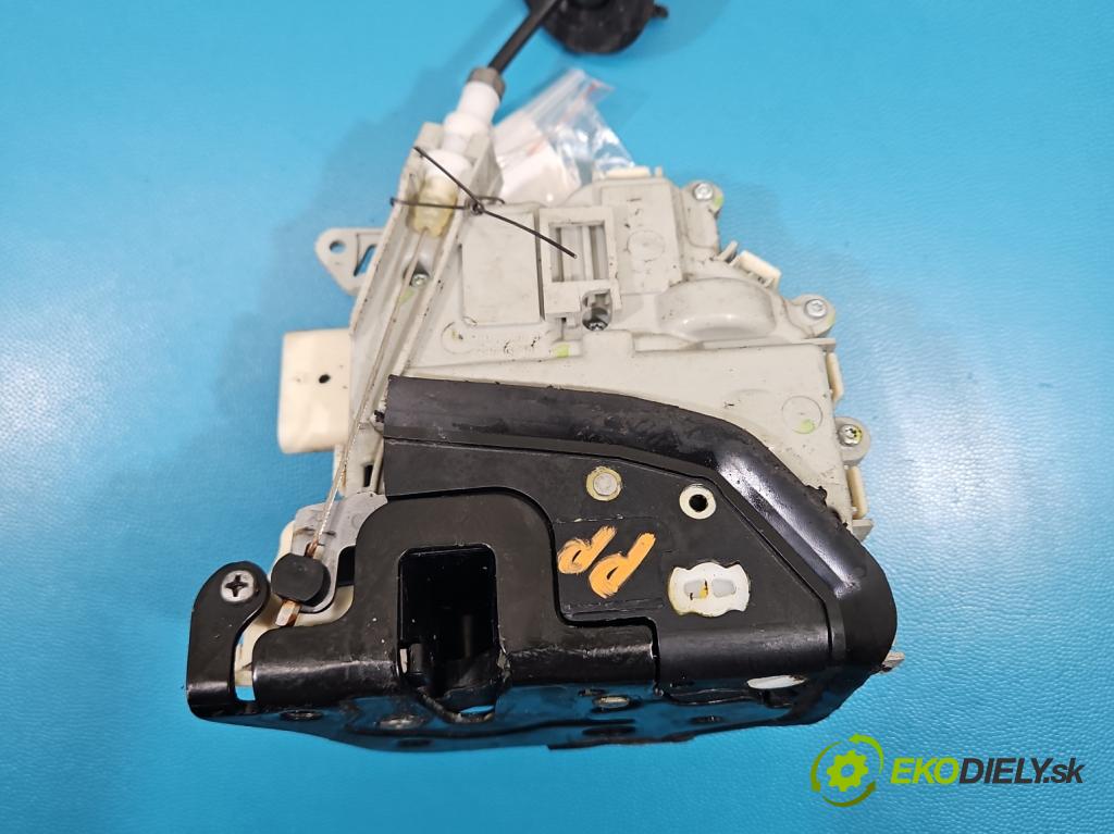 Audi A6 C7 2011-2018 3.0 TDI 204 HP automatic 150 kW 2967 cm3 5- zámok predné pravý 8J1837016C