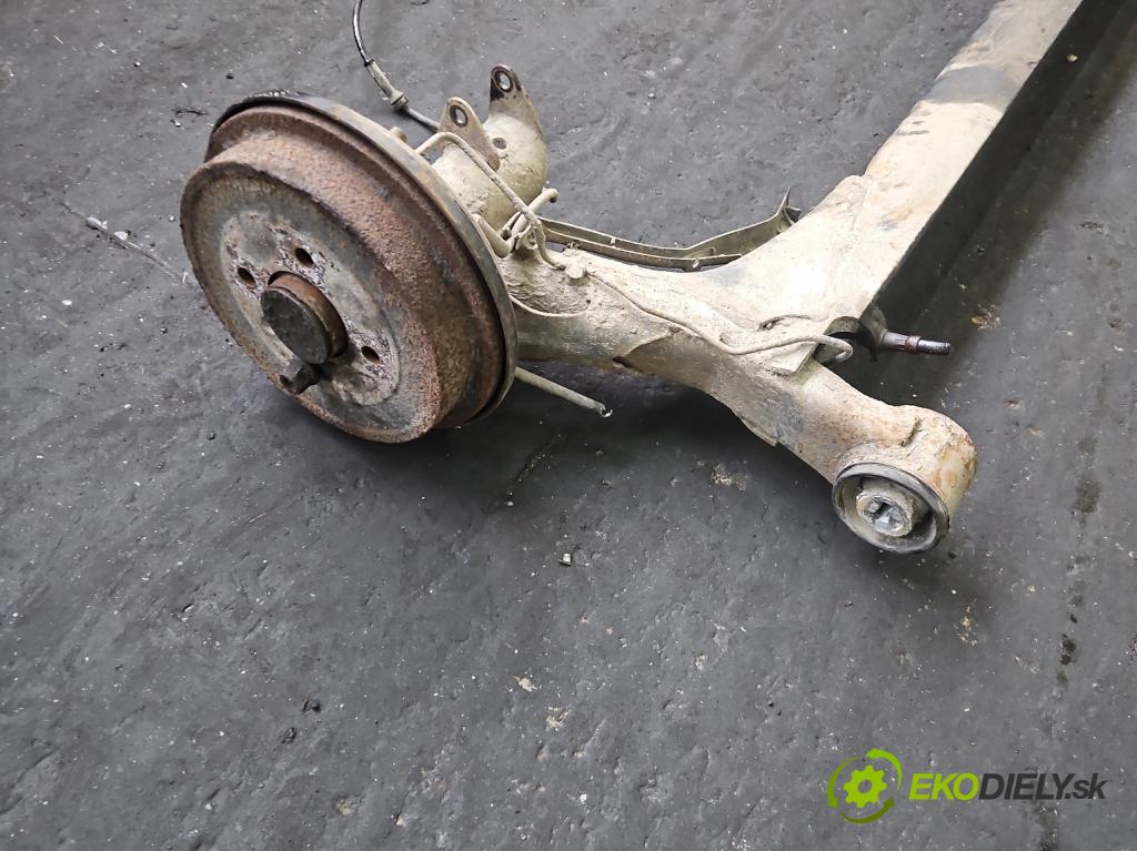 Vw Polo III 6N 1994-2001 1.4 MPI 60 hp manual 44 kW 1390 cm3 5- zadní výztuha  (Zadní výztuha)