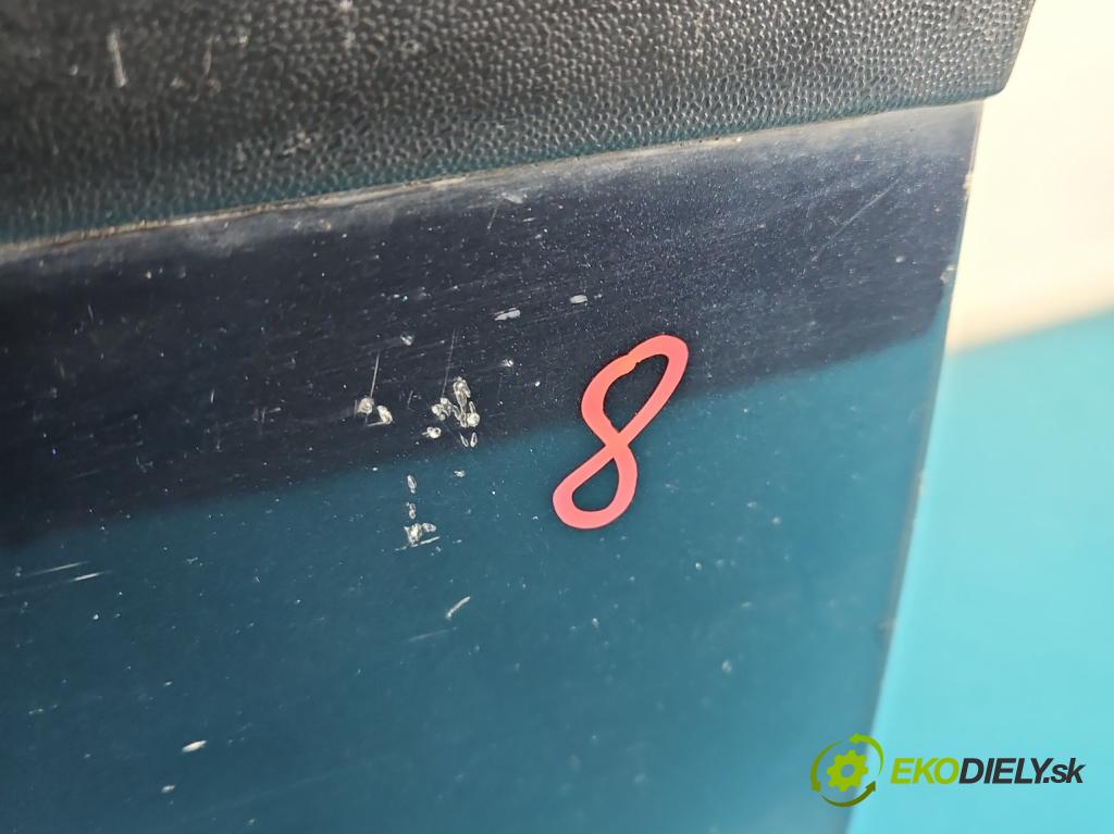 Vw Passat B5 1995-2005 1.9 TDI 131 HP manual 96 kW 1896 cm3 5- dvere predné ľavé  (Kľučka dverí ostatné)