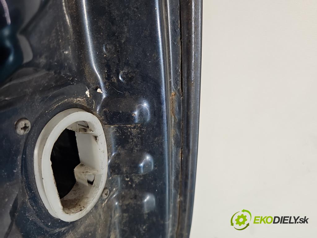 Vw Passat B5 1995-2005 1.9 TDI 131 HP manual 96 kW 1896 cm3 5- dvere predné ľavé  (Kľučka dverí ostatné)