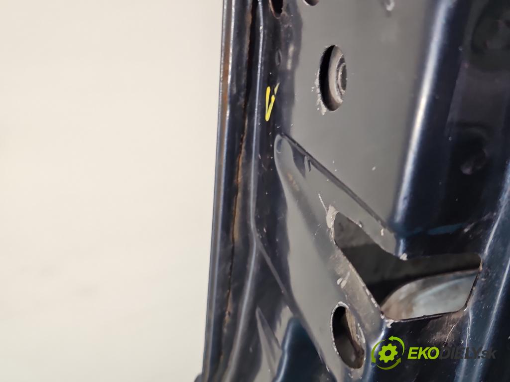 Vw Passat B5 1995-2005 1.9 TDI 131 HP manual 96 kW 1896 cm3 5- dvere predné ľavé  (Kľučka dverí ostatné)