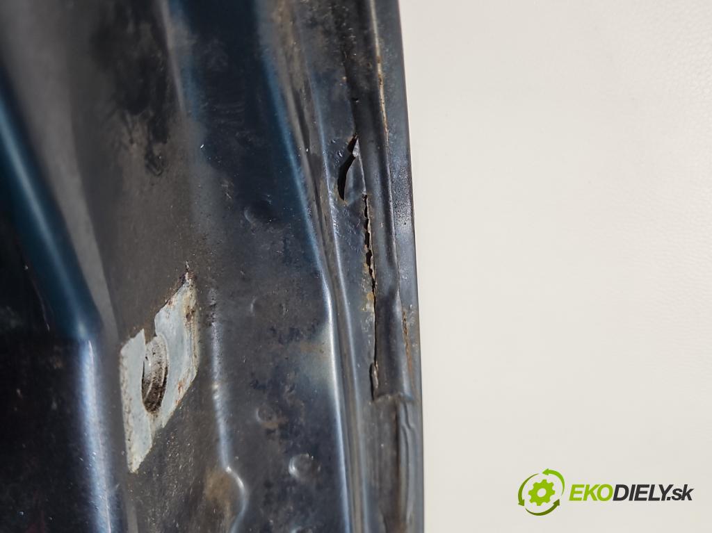 Vw Passat B5 1995-2005 1.9 TDI 131 HP manual 96 kW 1896 cm3 5- dvere predné ľavé  (Kľučka dverí ostatné)