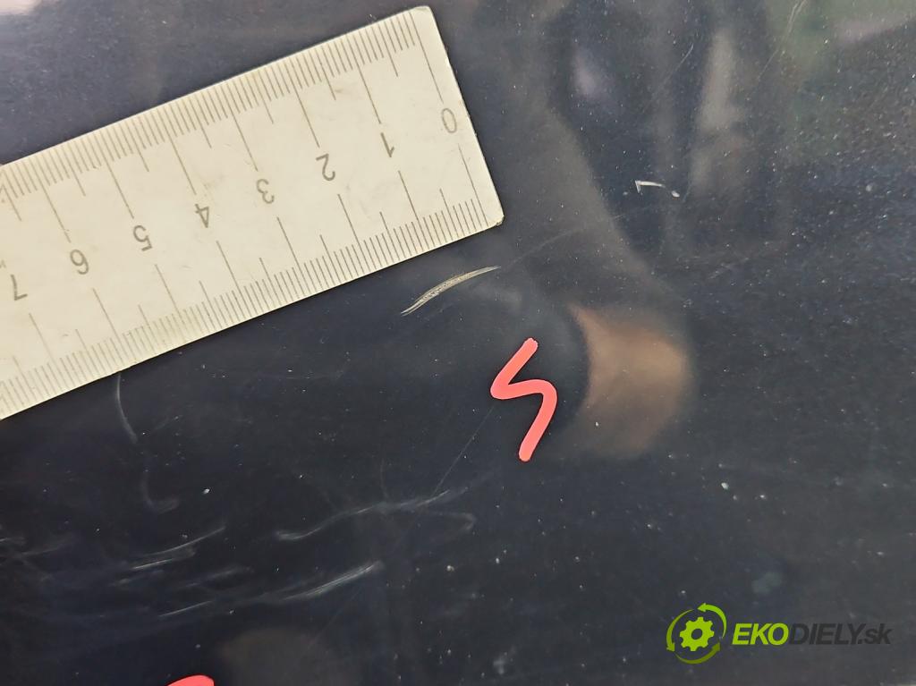 Vw Passat B5 1995-2005 1.9 TDI 131 HP manual 96 kW 1896 cm3 5- dvere predné ľavé  (Kľučka dverí ostatné)