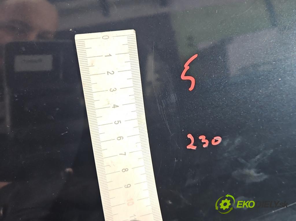 Vw Passat B5 1995-2005 1.9 TDI 131 HP manual 96 kW 1896 cm3 5- dvere predné ľavé  (Kľučka dverí ostatné)