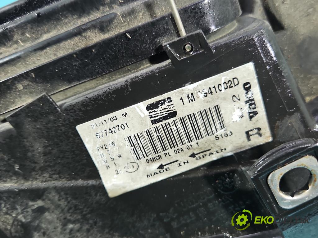 Seat Leon I 1999-2005 1.6 16v 105 HP manual 77 kW 1598 cm3 5- Reflektor: pravý 1M1941002D (Svetlo predné pravé)