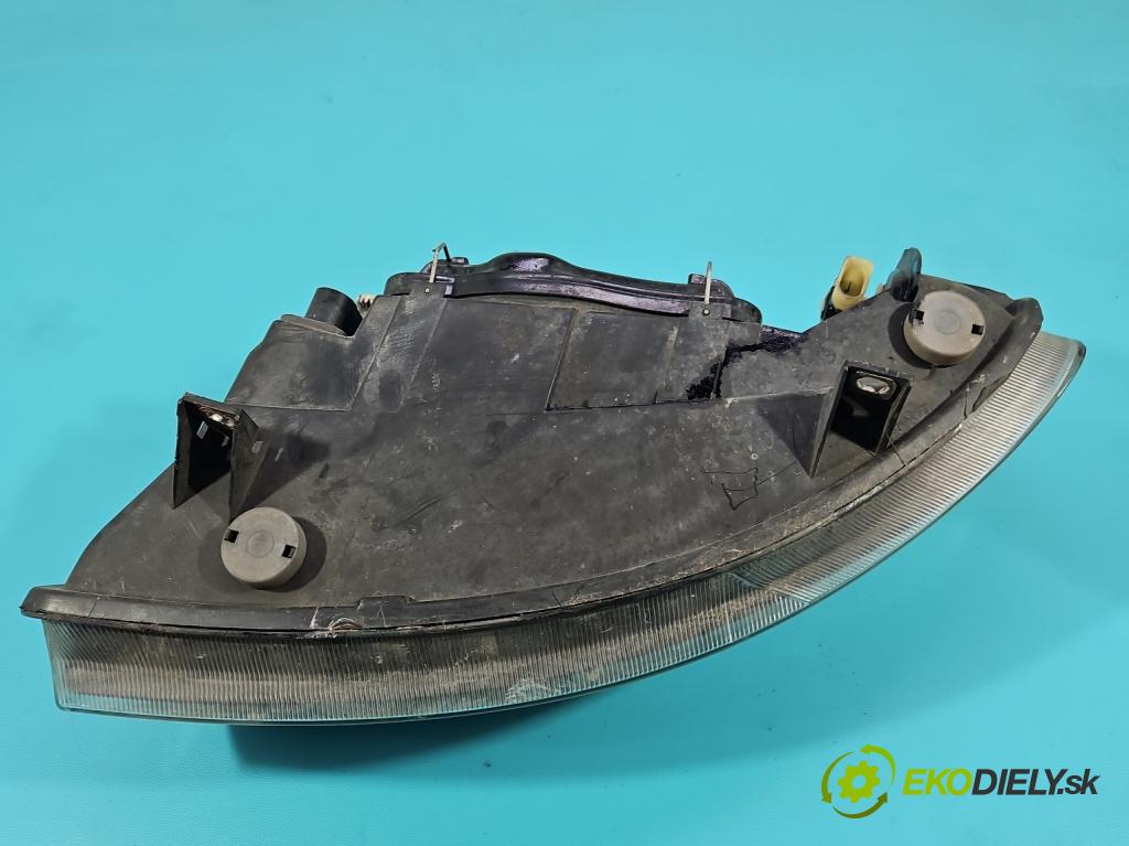 Seat Leon I 1999-2005 1.6 16v 105 HP manual 77 kW 1598 cm3 5- Reflektor: pravý 1M1941002D (Svetlo predné pravé)