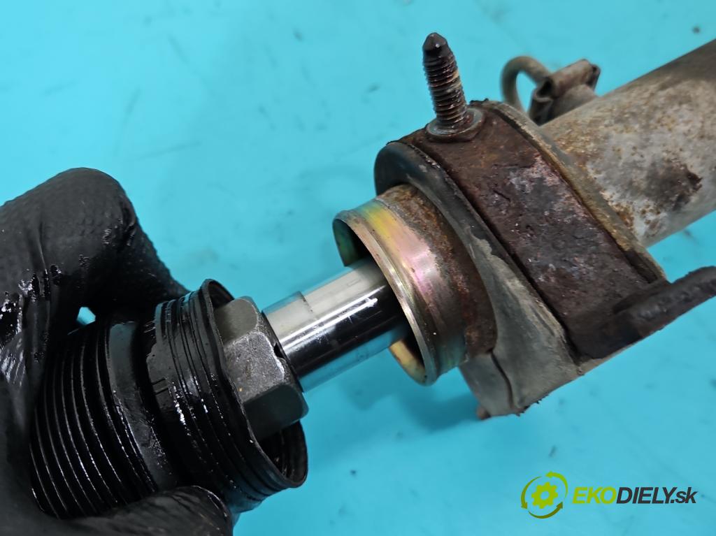 Seat Leon I 1999-2005 1.6 16v 105 HP manual 77 kW 1598 cm3 5- Ozubené kolo: volant