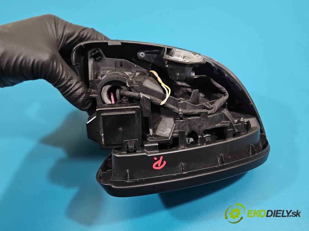 Mercedes CLA C118/X118 2019-2025 1.3b: 163 hp automatic 120 kW 1300 cm3 4- zpětné zrcátko pravé  (Klika dveří ostatní)