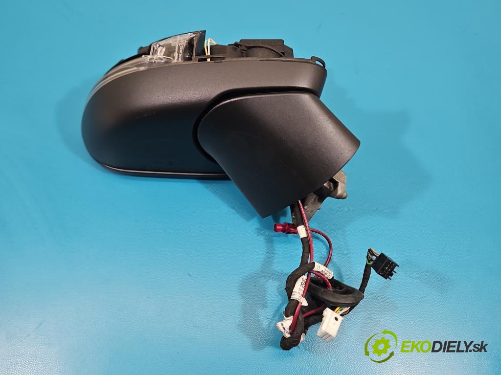 Mercedes CLA C118/X118 2019-2025 1.3b: 163 hp automatic 120 kW 1300 cm3 4- zpětné zrcátko pravé  (Klika dveří ostatní)