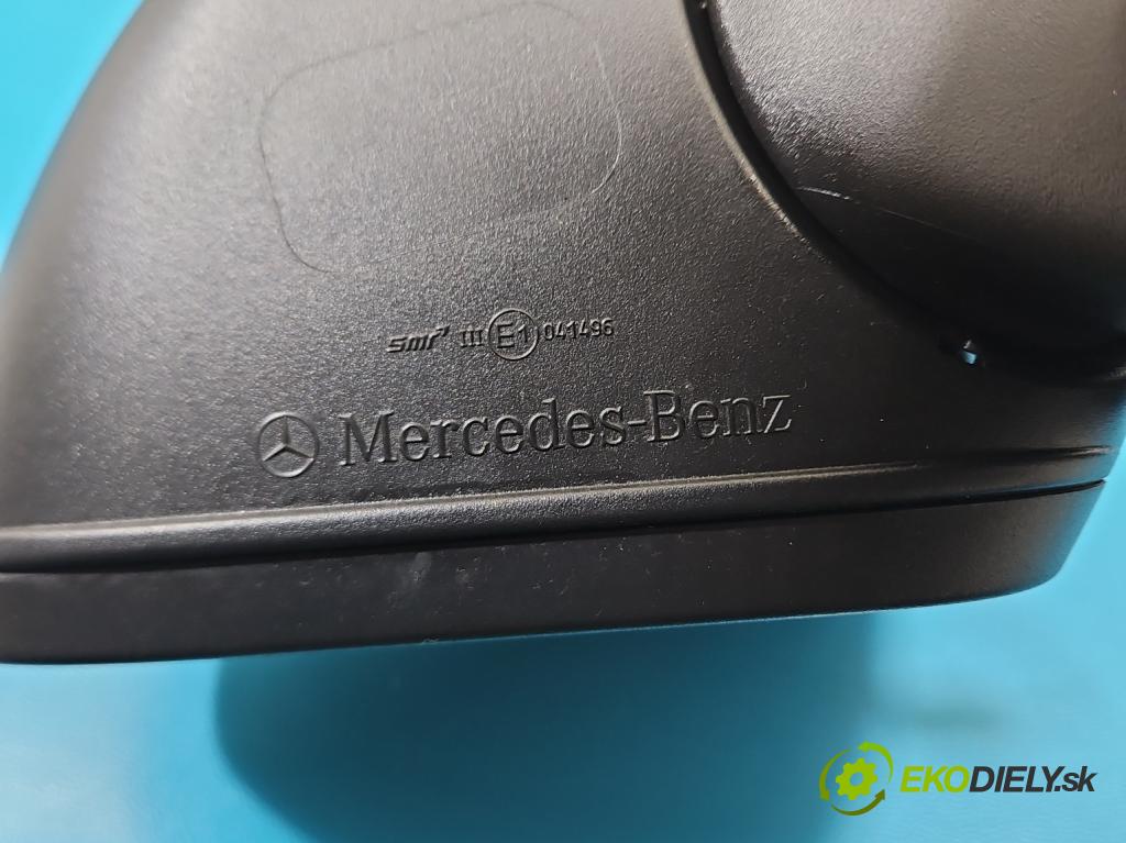 Mercedes CLA C118/X118 2019-2025 1.3b: 163 hp automatic 120 kW 1300 cm3 4- zpětné zrcátko pravé  (Klika dveří ostatní)