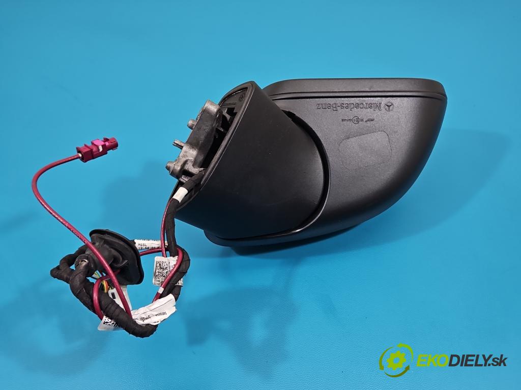 Mercedes CLA C118/X118 2019-2025 1.3b: 163 hp automatic 120 kW 1300 cm3 4- zpětné zrcátko pravé  (Klika dveří ostatní)