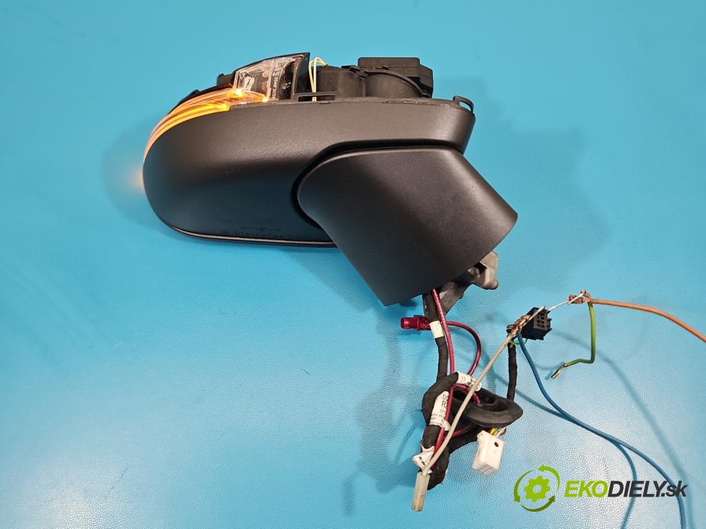 Mercedes CLA C118/X118 2019-2025 1.3b: 163 hp automatic 120 kW 1300 cm3 4- zpětné zrcátko pravé  (Klika dveří ostatní)