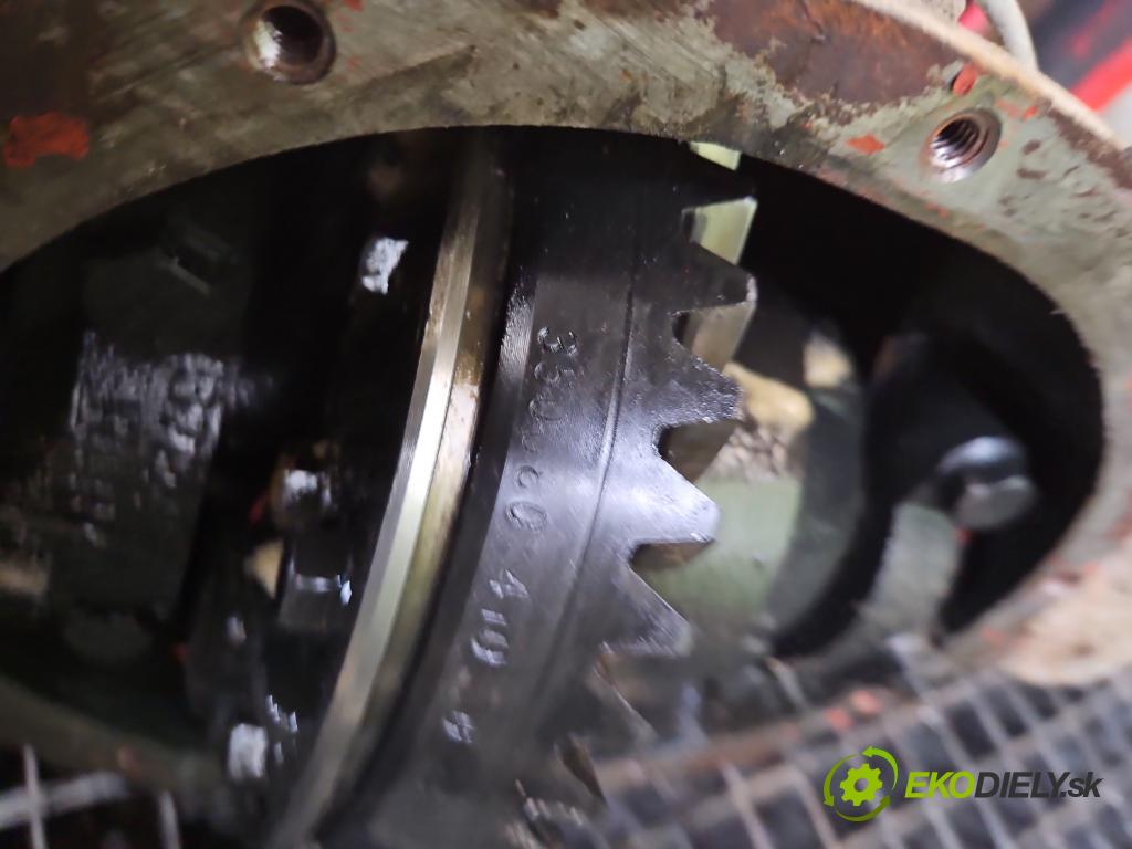 Jeep Cherokee XJ 1984-2001 122 HP manual 90 kW 2465 cm3 5- Most: zadní: