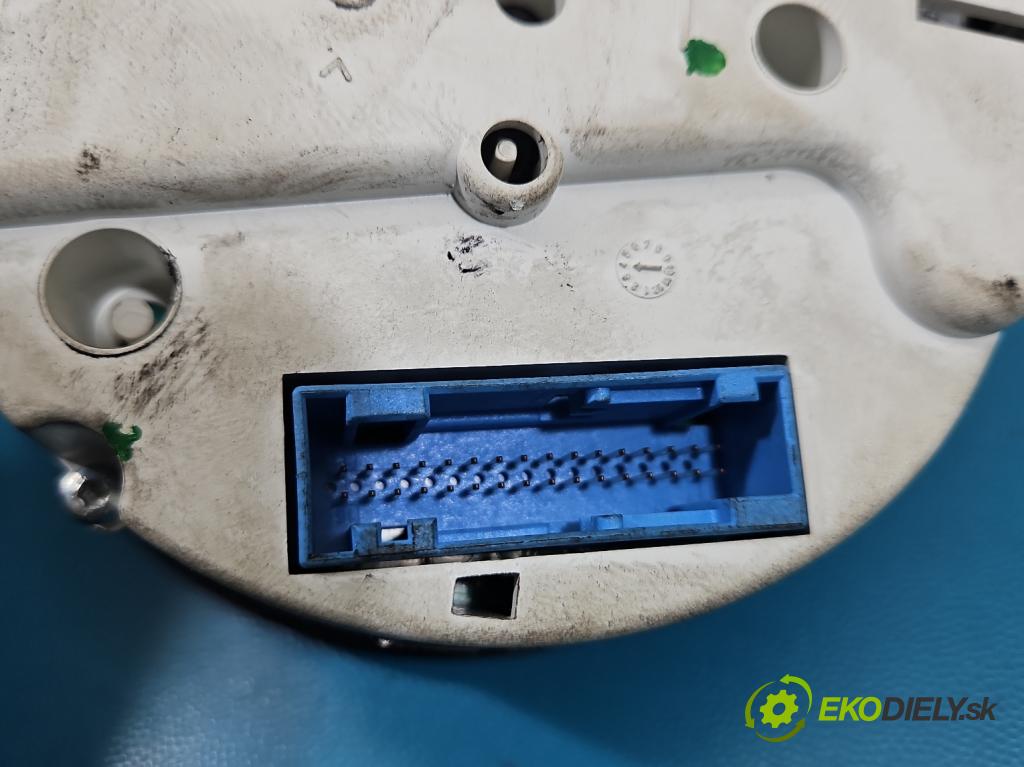 Audi A3 8L 1996-2003 1.8 T 150 HP automatic 110 kW 1781 cm3 3- prístrojovka/ budíky 8L0920931F (Prístrojová doska)