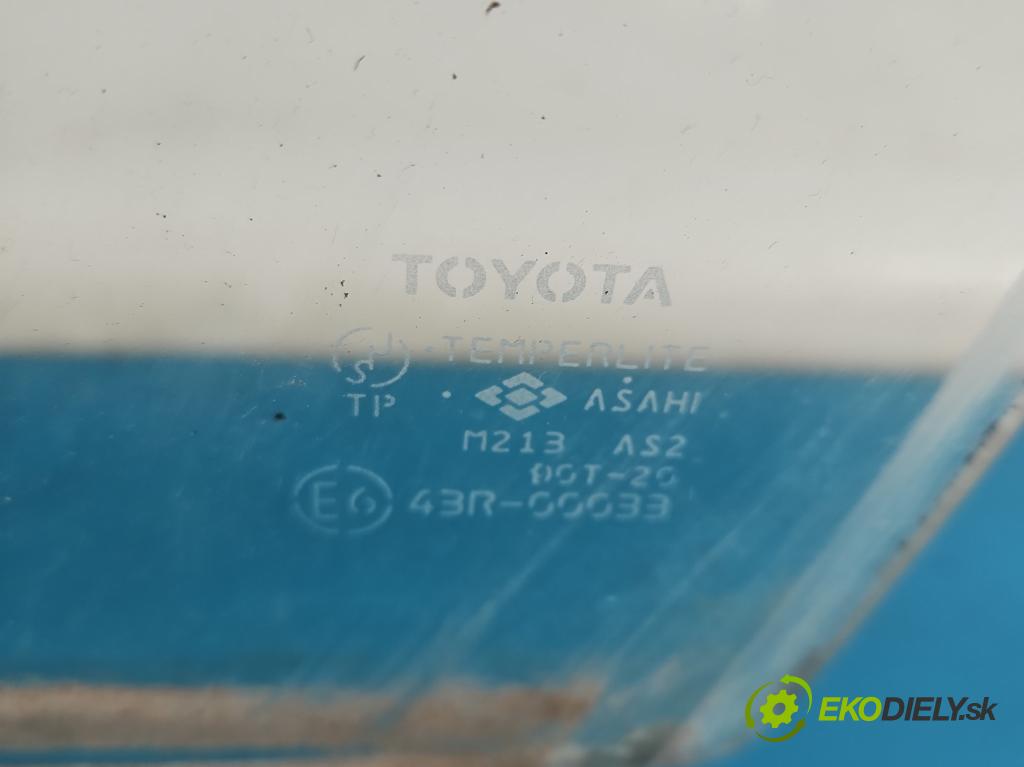 Toyota Corolla E11 1997-2002 1.4 vvti 97KM manual 71 kW 1398 cm3 3- sklo dvere predné ľavé