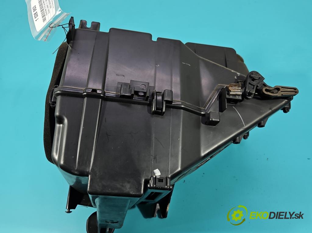 Suzuki JIMNY III 1998-2018 1.3 16V VVT 80 HP manual 59 kW 1298 cm3 3- obal filtra vzduchu 95422-81A1 (Obal vzduchového filtra)