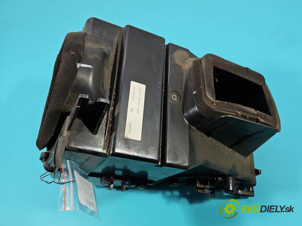 Suzuki JIMNY III 1998-2018 1.3 16V VVT 80 HP manual 59 kW 1298 cm3 3- obal filtra vzduchu 95422-81A1 (Obal vzduchového filtra)