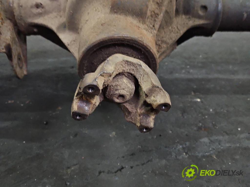 Jeep Cherokee XJ 1984-2001 122 HP manual 90 kW 2465 cm3 5- Most: predný