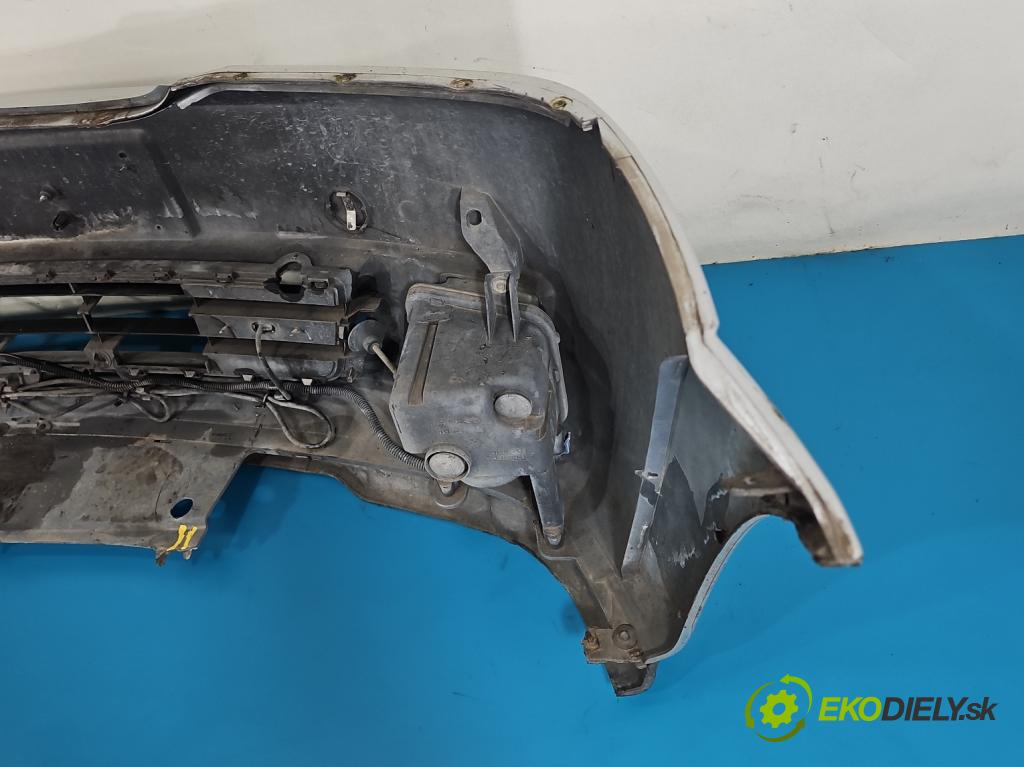 Opel Meriva A 2002-2010 1.6 16v 101 HP manual 74 kW 1598 cm3 5- nárazník predné  (Kľučka dverí ostatné)