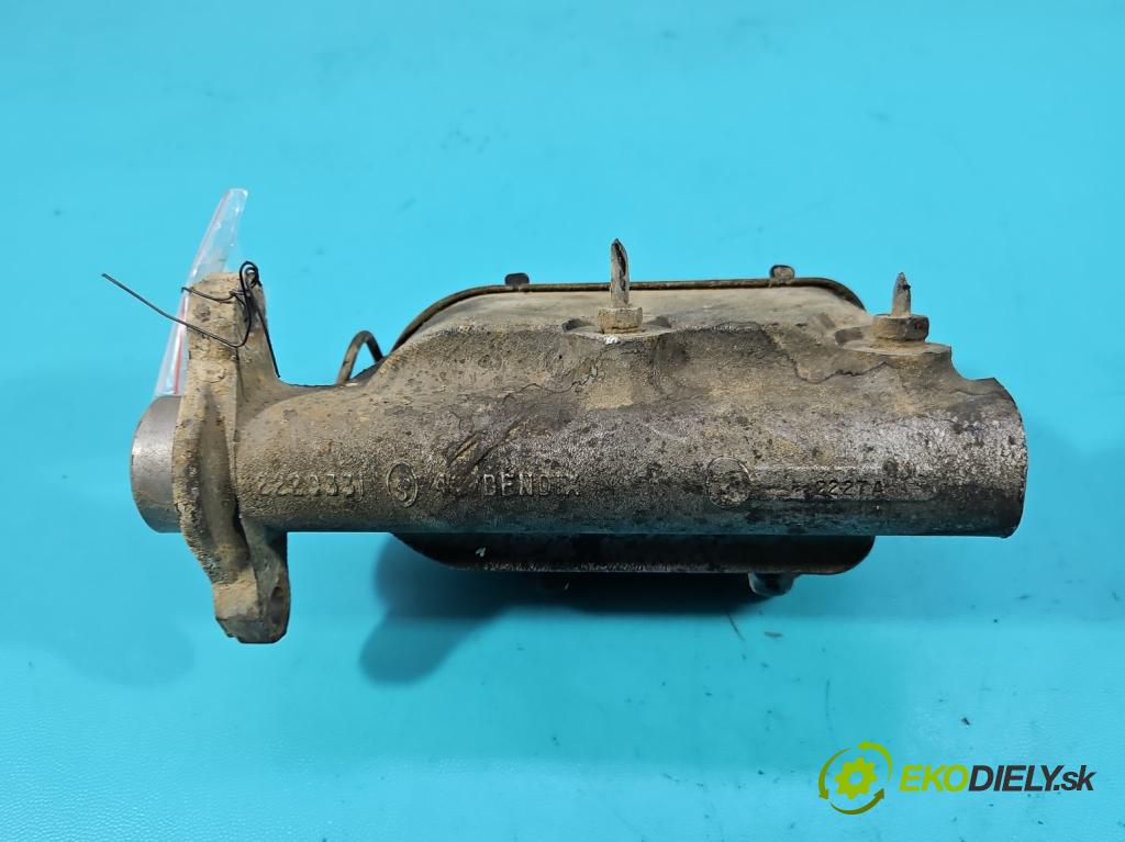 Jeep Cherokee XJ 1984-2001 122 HP manual 90 kW 2465 cm3 5- čerpadlo brzda: 2829331 (Posilňovač bŕzd)