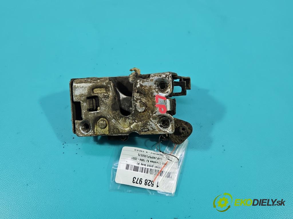 Jeep Cherokee XJ 1984-2001 122 HP manual 90 kW 2465 cm3 5- zámok predné ľavý