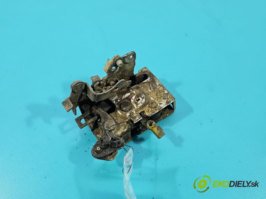 Jeep Cherokee XJ 1984-2001 122 HP manual 90 kW 2465 cm3 5- zámok predné ľavý 