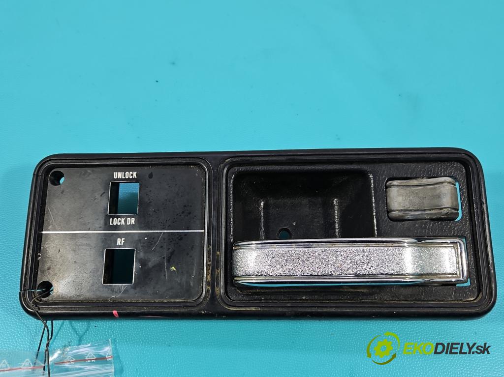 Jeep Cherokee XJ 1984-2001 122 hp manual 90 kW 2465 cm3 5- klika uvnitř: přední pravé SW695600