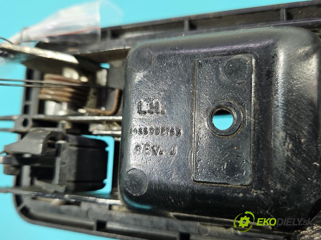 Jeep Cherokee XJ 1984-2001 122 hp manual 90 kW 2465 cm3 5- klika uvnitř: zadní levé 8955002153