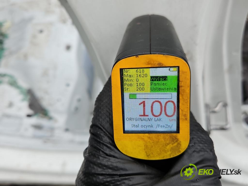 Mercedes CLA C118/X118 2019-2025 1.3b: 163 hp automatic 120 kW 1300 cm3 4- práh pravý  (Karoserie ostatní)