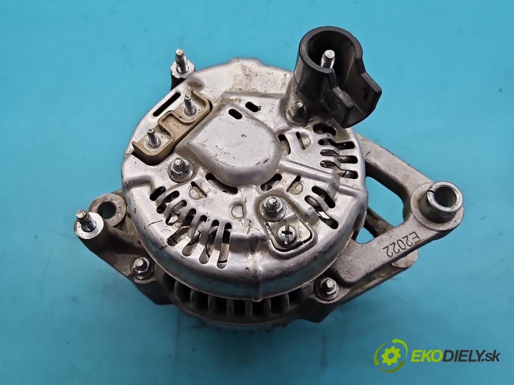 Jeep Cherokee XJ 1984-2001 122 HP manual 90 kW 2465 cm3 5- Alternator  (Alternátor)