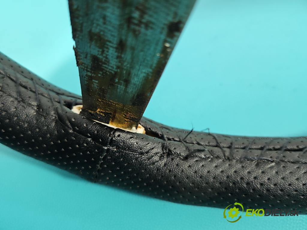 Jeep Cherokee XJ 1984-2001 122 HP manual 90 kW 2465 cm3 5- volant  (Volant)