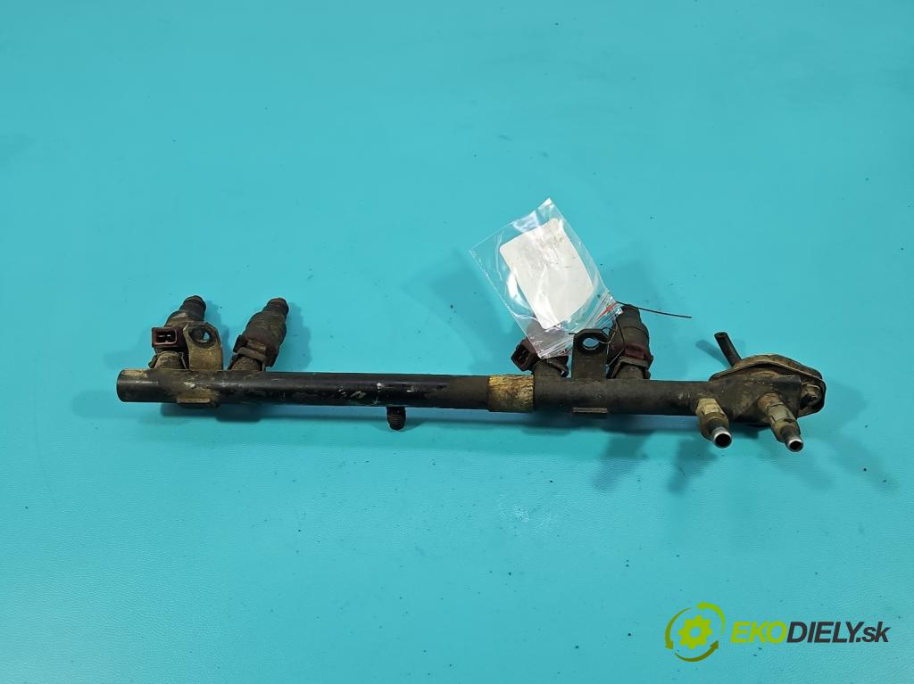 Jeep Cherokee XJ 1984-2001 122 HP manual 90 kW 2465 cm3 5- vstrek 53007232 (Vstrekovač paliva)