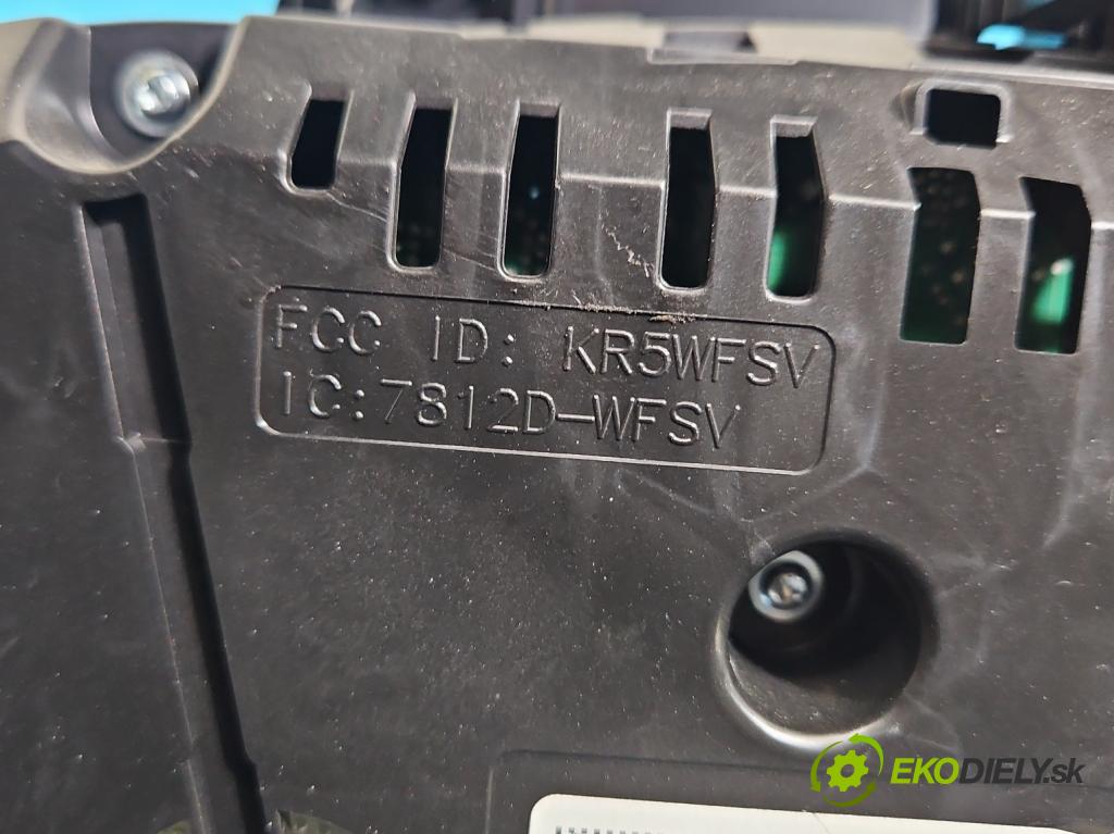 Vw Passat B8 2014 - 1.4 tsi 125 HP manual 92 kW 1395 cm3 4- prístrojovka/ budíky 3G0920740C (Prístrojová doska)