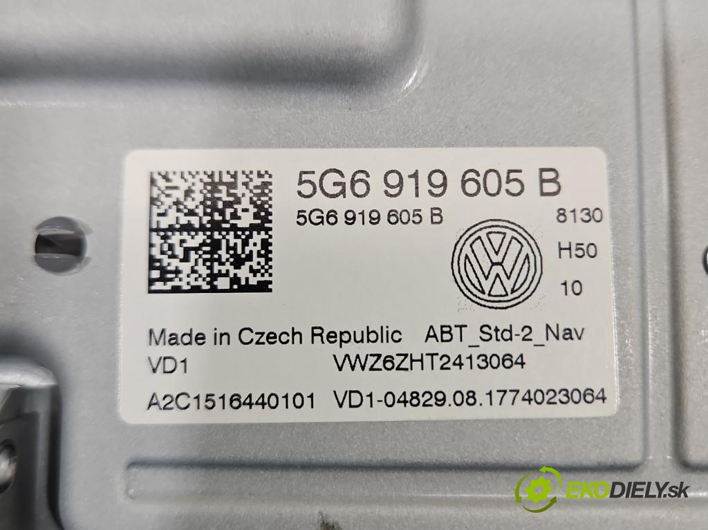 Vw Passat B8 2014 - 1.4 tsi 125 HP manual 92 kW 1395 cm3 4- Radio originál 5G6919605B