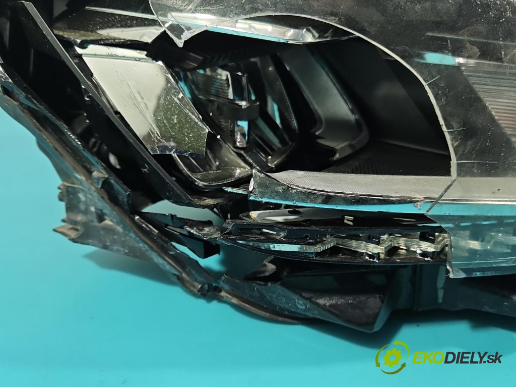 Vw Passat B8 2014 - 1.4 tsi 125 hp manual 92 kW 1395 cm3 4- světlo pravý 3G1941036L (Pravé přední světlo)