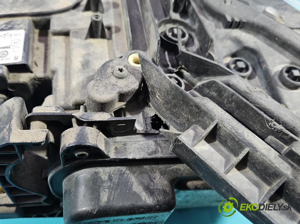 Vw Passat B8 2014 - 1.4 tsi 125 hp manual 92 kW 1395 cm3 4- světlo pravý 3G1941036L (Pravé přední světlo)