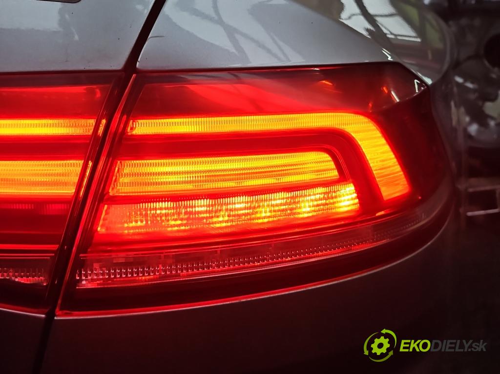 Vw Passat B8 2014 - 1.4 tsi 125 HP manual 92 kW 1395 cm3 4- svetlo / reflektor zadné pravé  (Kľučka dverí ostatné)