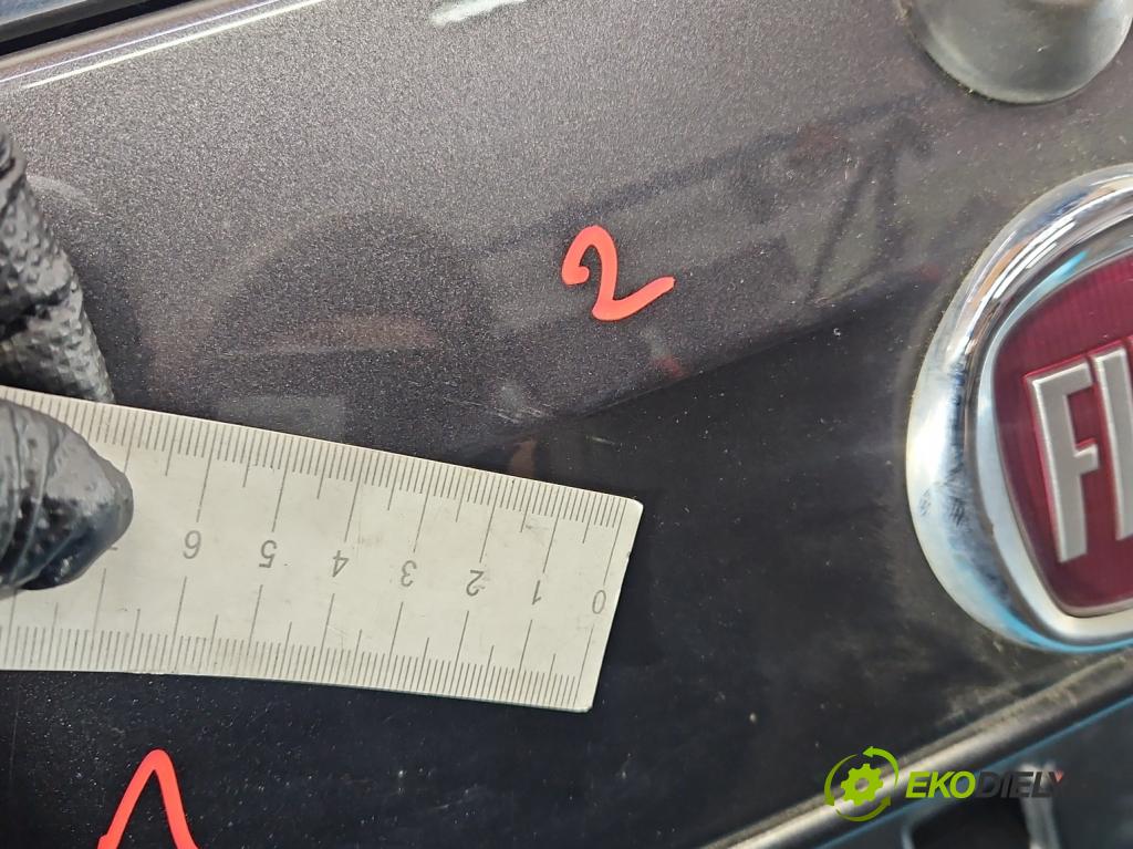 Fiat Freemont 2.0 JTD 170 hp automatic 125 kW 1956 cm3 5- zadní kufrové dveře  (Zadní kapota (kufr))