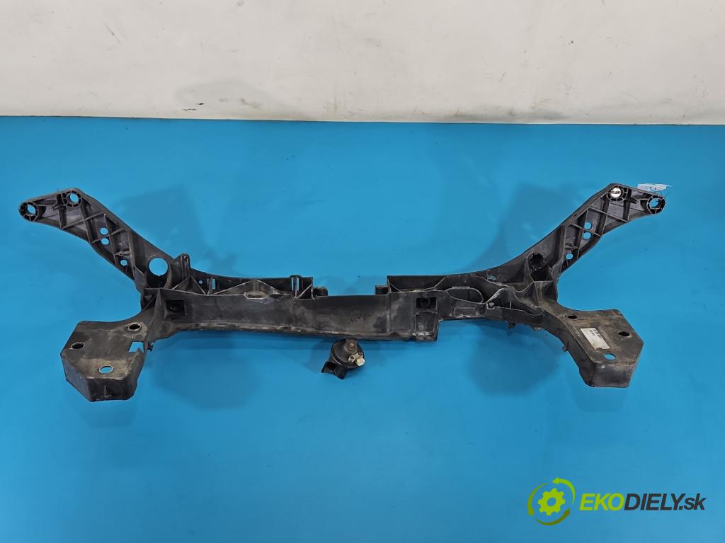 Renault Clio III 2005-2012 1.5 dci 68 hp manual 50 kW 1461 cm3 5- stěna přední  (Přední výztuha)