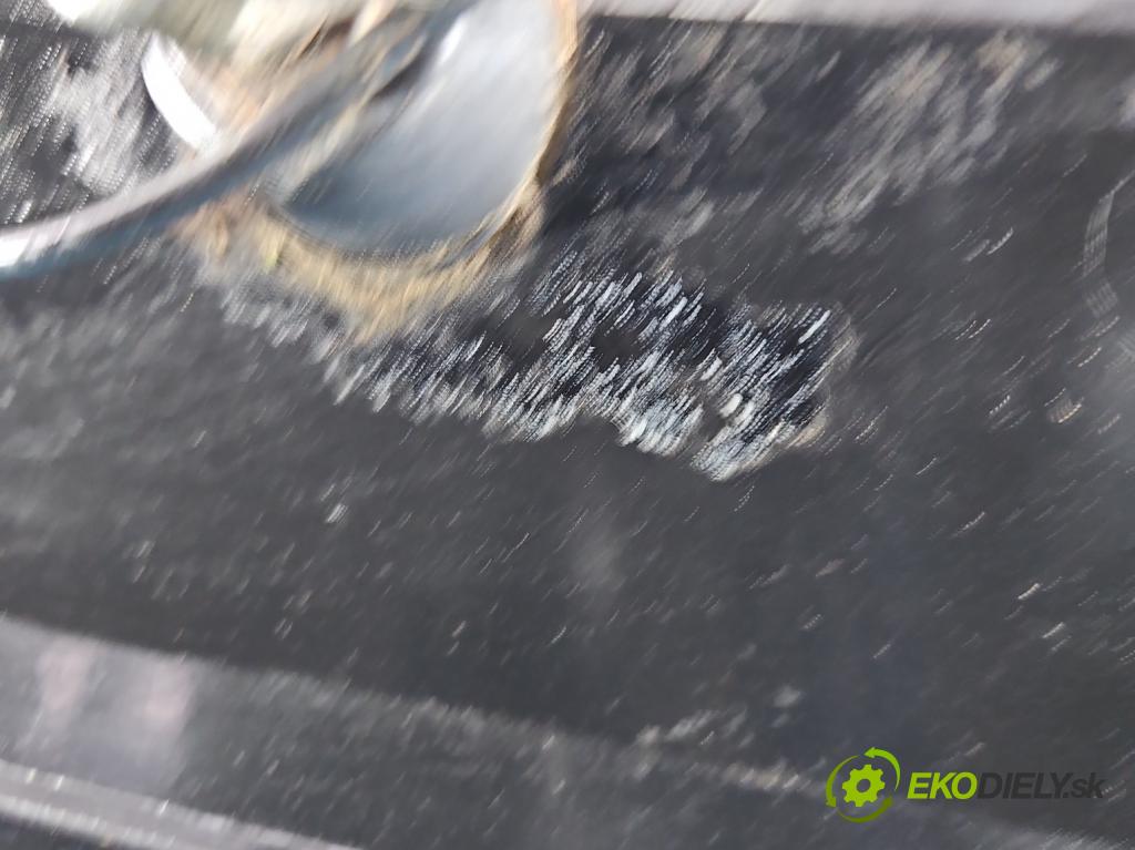 Jeep Cherokee XJ 1984-2001 122 hp manual 90 kW 2465 cm3 5- zadní kufrové dveře  (Zadní kapota (kufr))