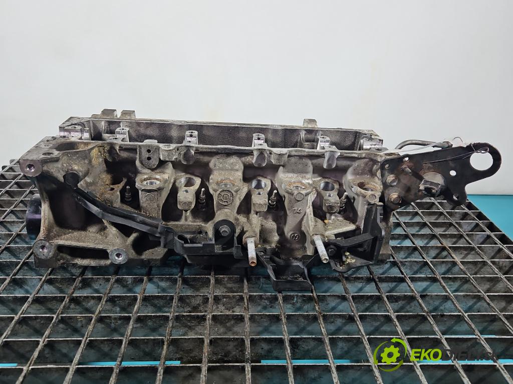 Renault Clio III 2005-2012 1.5 dci 68 HP manual 50 kW 1461 cm3 5- Hlava: motora K9K768